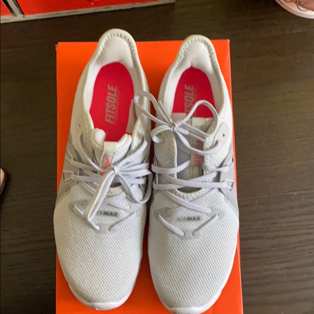 Women’s Nike Air Max Sequent 3